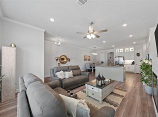 1886 Melinda Ln, Farmers Branch, TX 75234