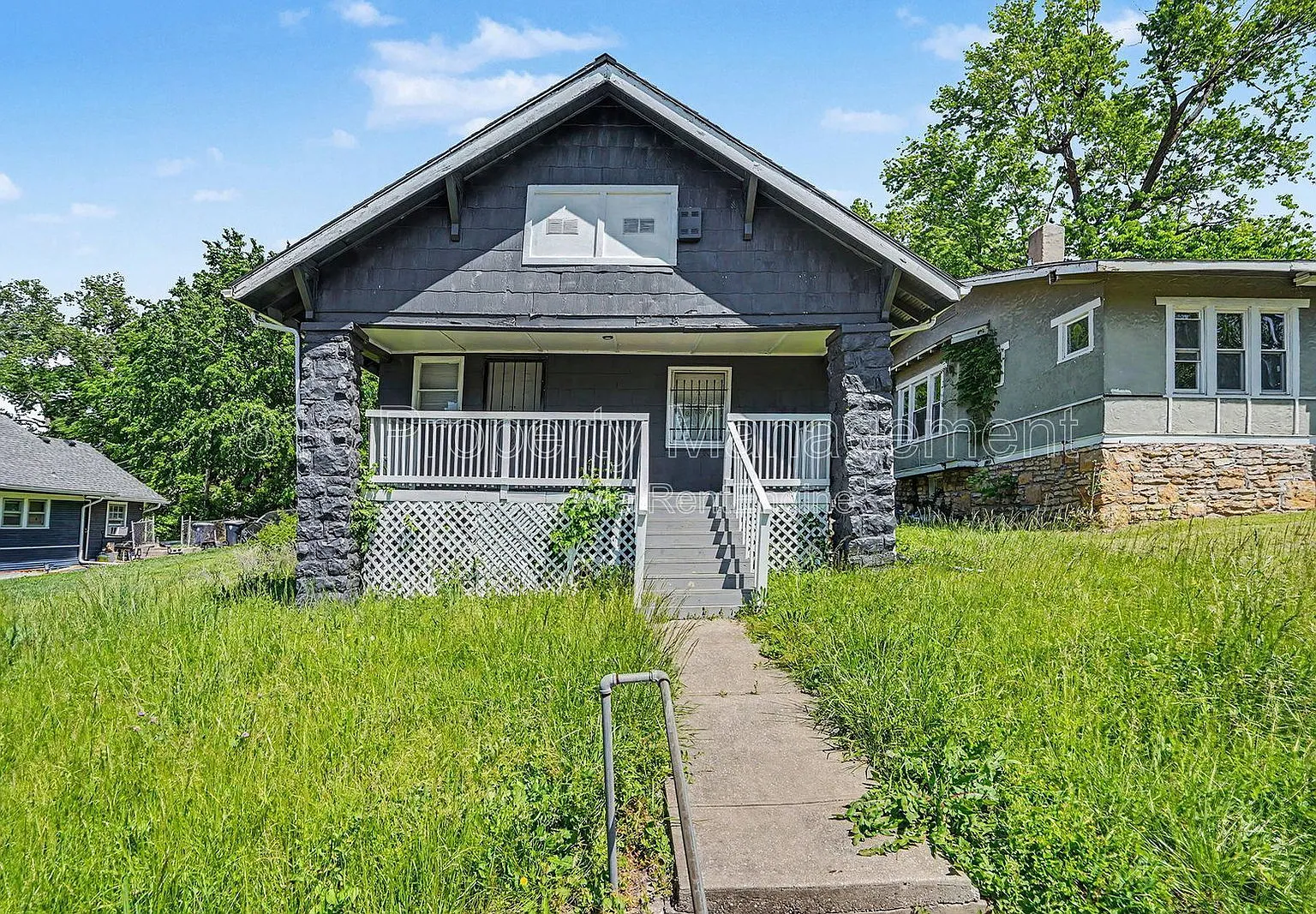 3 bed, 2.0 bath, 978 sqft, $1,250 — Photo 1