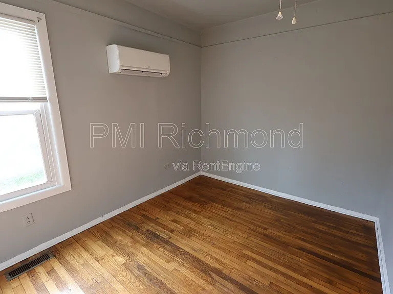 104 Lee Ave #A — Photo 6