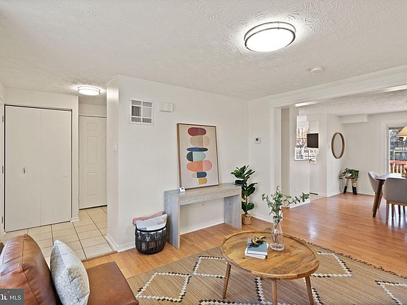 4th image of 7548 Brenish Dr