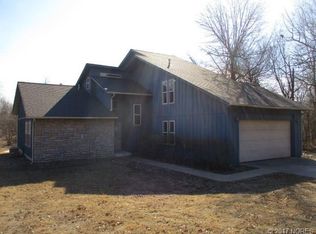 209 Hummingbird Ln, Eufaula, OK 74432