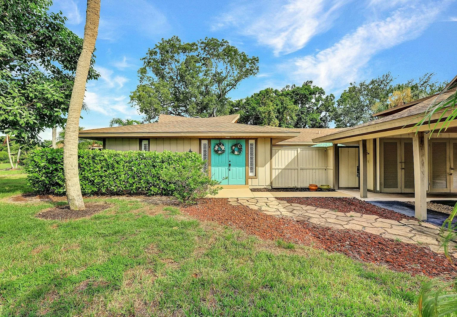 4280 Island Cir unit A, Unit A — Photo 1
