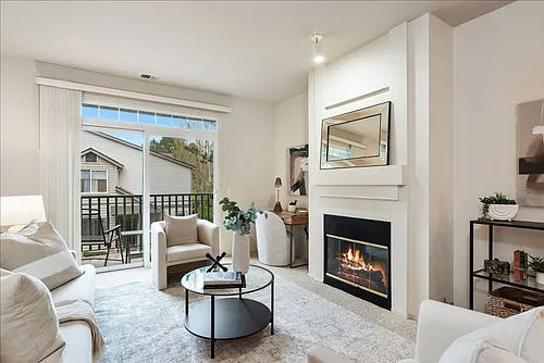 4486 248th Ln SE Photo 1