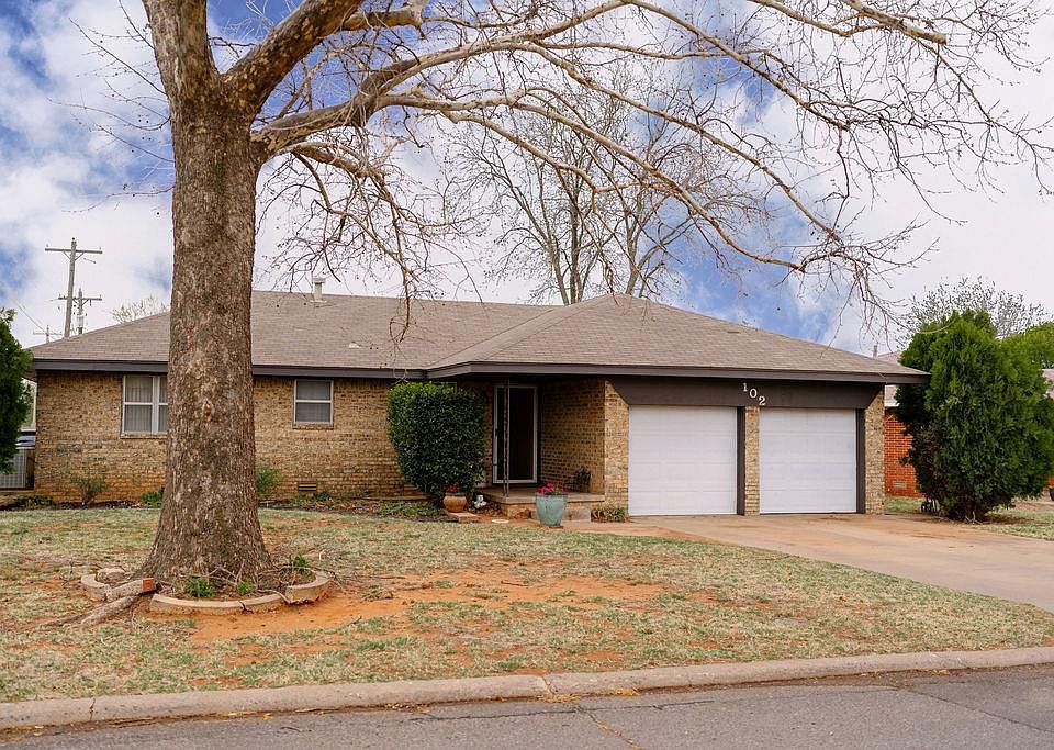 1st image of 102 Ramsey Pl