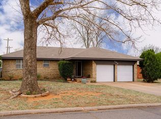 102 Ramsey Pl, Elk City, OK 73644