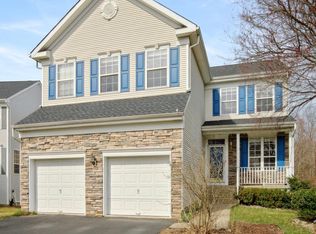 90 Fountayne Ln, Lawrence Township, NJ