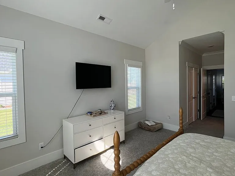 7404 Springwater Dr — Photo 17
