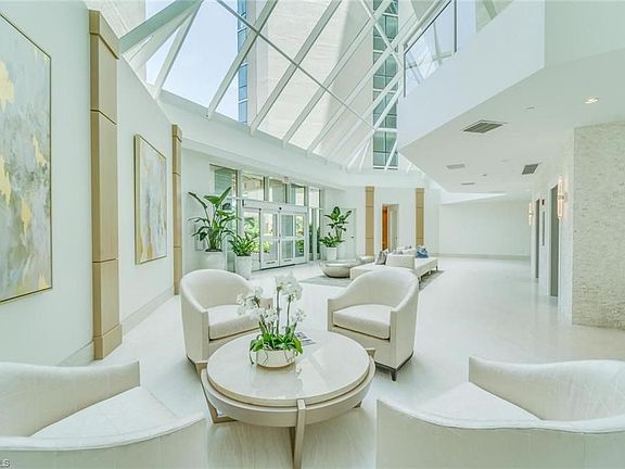 3rd image of 4255 Gulf Shore Blvd N APT 1005