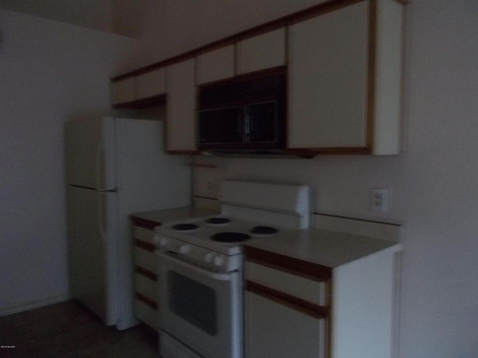 1st image of 1702 W Park Wood Ln