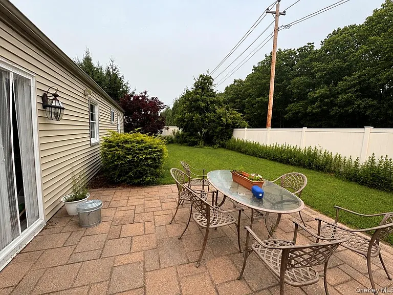 81 Bellwood Ave — Photo 11
