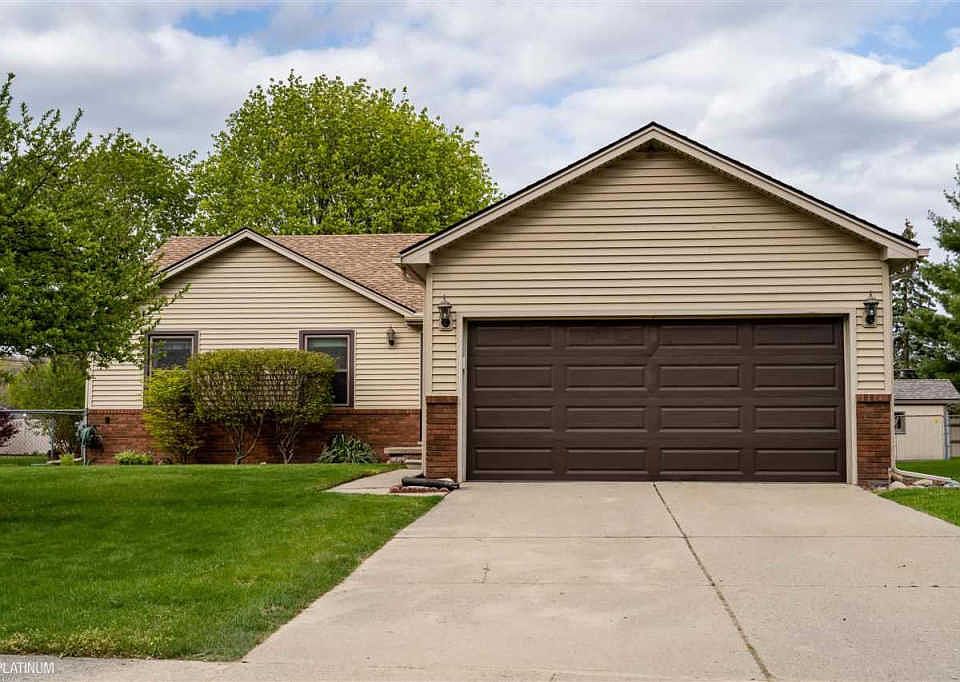 1st image of 13053 Beresford Dr