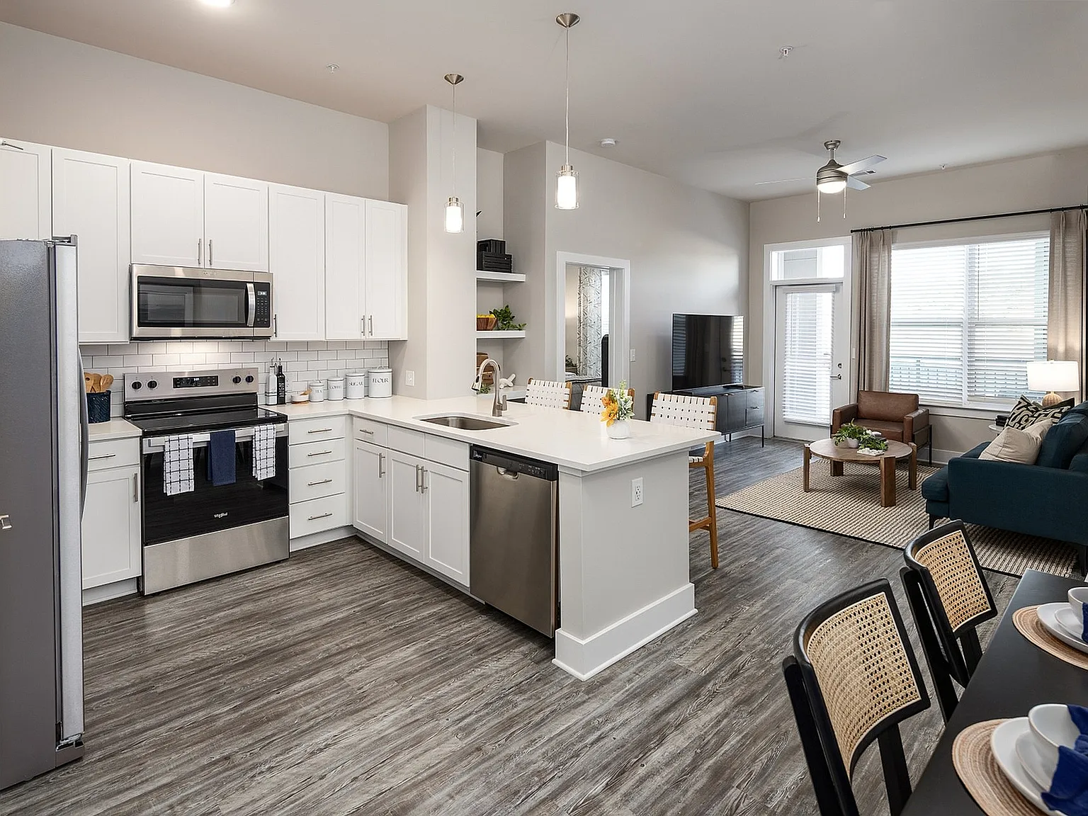 Abberly Royal Creek Apartment Homes — Photo 2