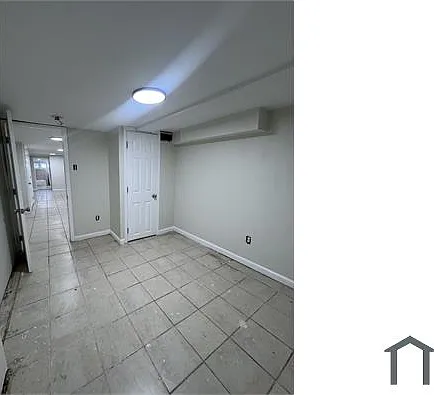 6548 N Lambert St — Photo 7