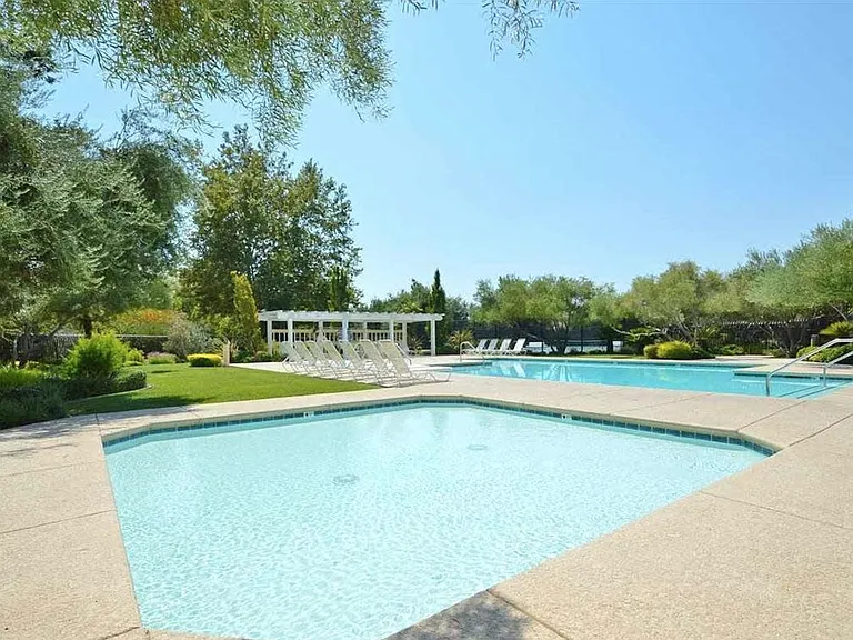 432 Apple Hill Dr — Photo 25