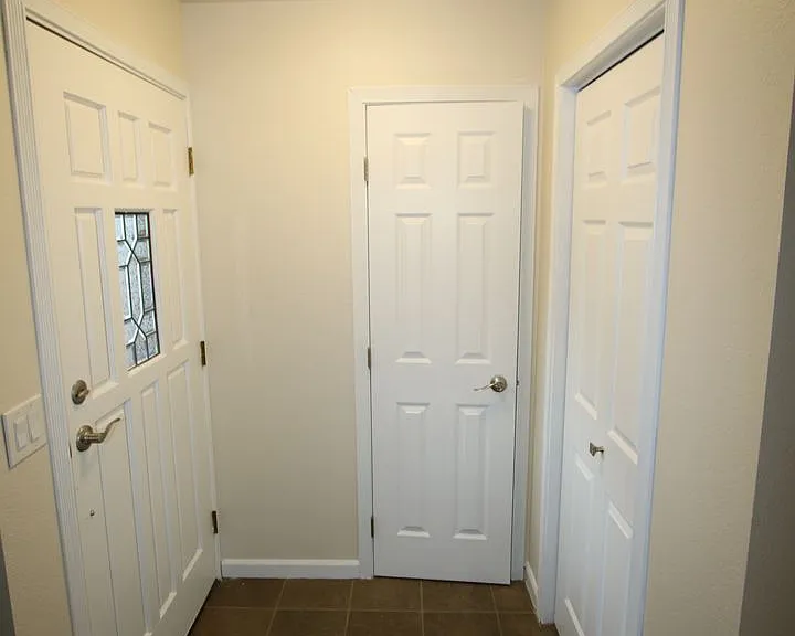5941 Keyann Cir — Photo 5