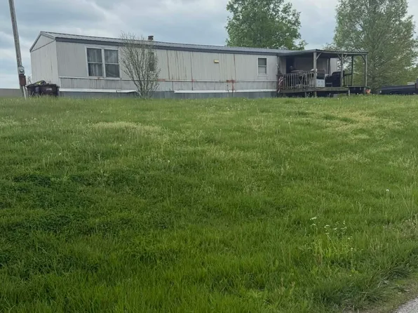 1692 Hogg Ridge Rd, Williamstown, KY 41097