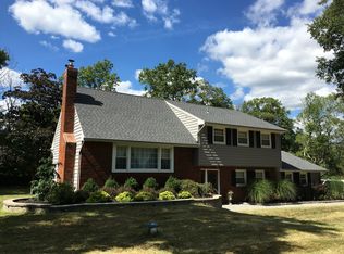 15 Morning Glory Rd, Warren, NJ 07059