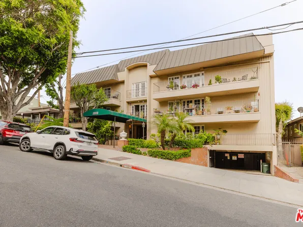 1010 Palm Ave APT 208, West Hollywood, CA 90069