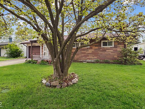 2nd image of 4864 N Katherine Dr