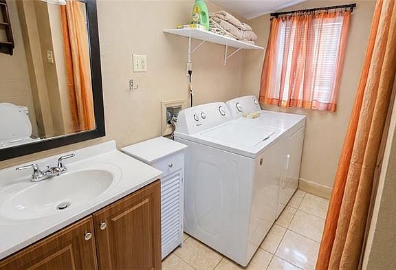 5th image of 809 Epsilon St