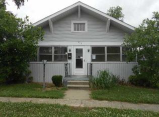 519 W Cherry St, Oakland City, IN 47660