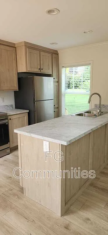 2 bed, 2.0 bath, $1,395 — Photo 3