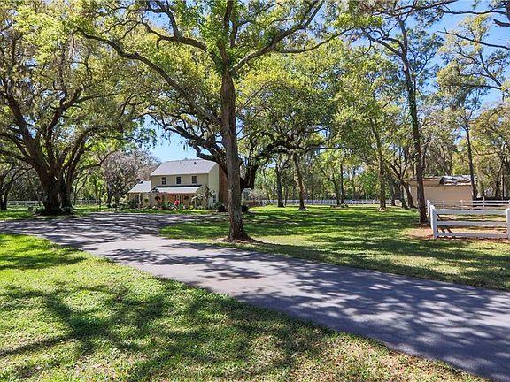4th image of 1478 E Lake Dr