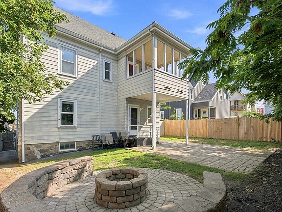 4th image of 18 Crawford St