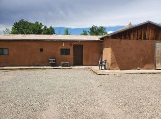 1691 Montano St, Santa Fe, NM 87505