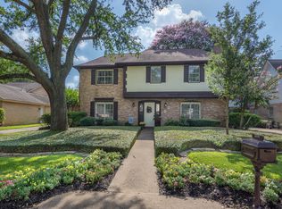 7711 Virginia Water Ln, Houston, TX 77095