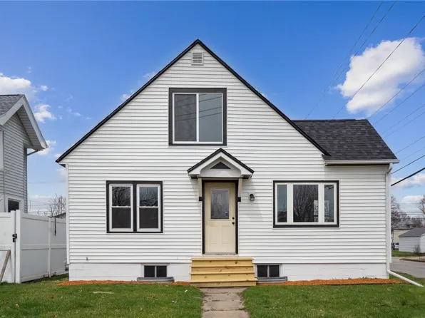 1000 E Ave NW, Cedar Rapids, IA 52405