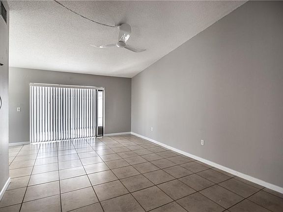 2nd image of 135 Kendale Dr