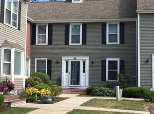 251 Georgetown Dr #251, Glastonbury, CT 06033