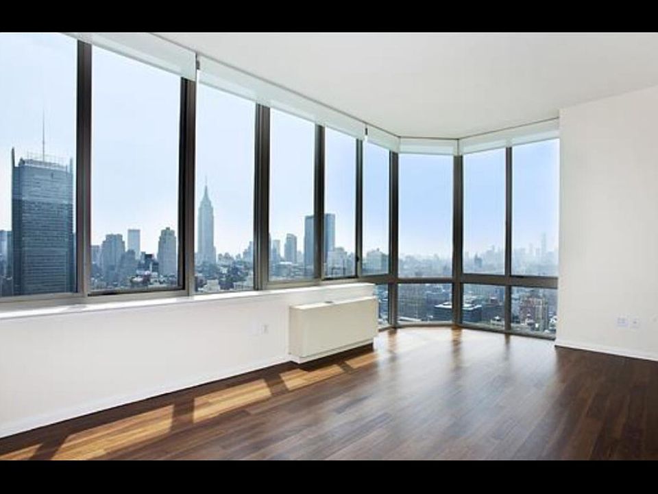 1st image of 561 10th Ave APT 40H