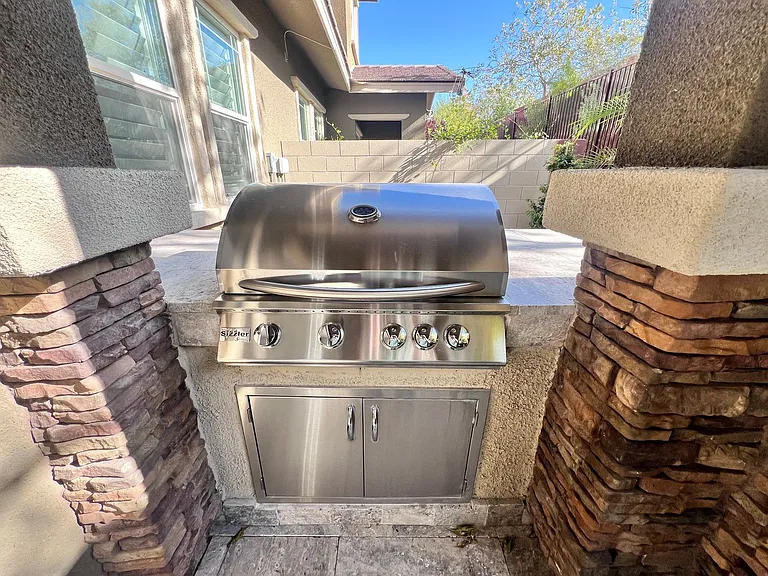 5707 Garriga Dr — Photo 6