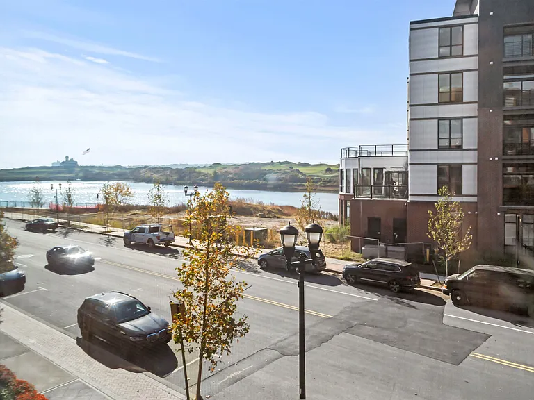 1 Flagship St #416 — Photo 28