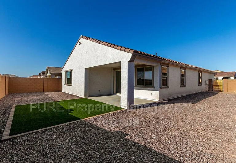 23970 N 148th Dr — Photo 15