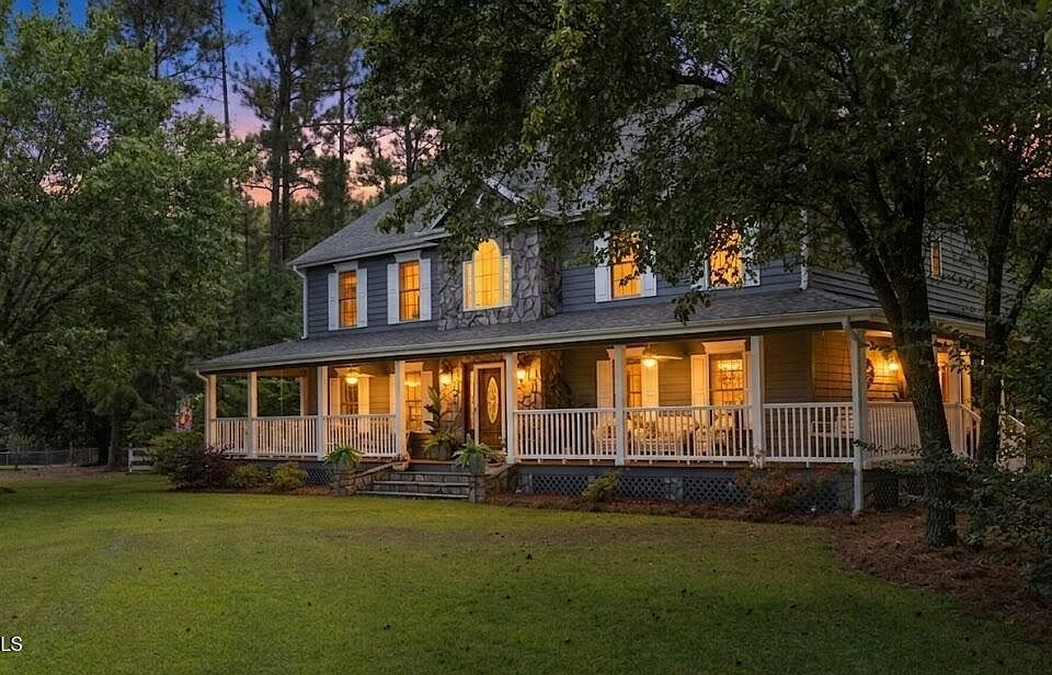 1st image of 1746 Little Divine Rd