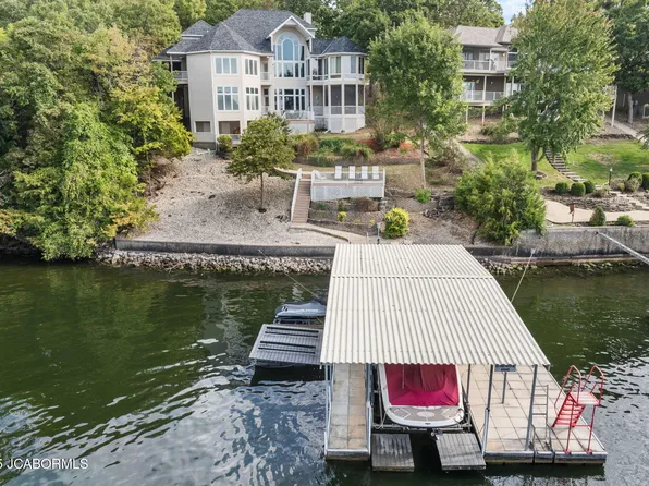 853 Sweetwater Dr, Four Seasons, MO 65049