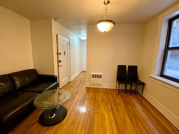 2nd image of 338 E 70th St #D5