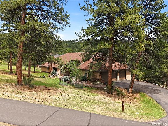 4th image of 25070 Montane Drive
