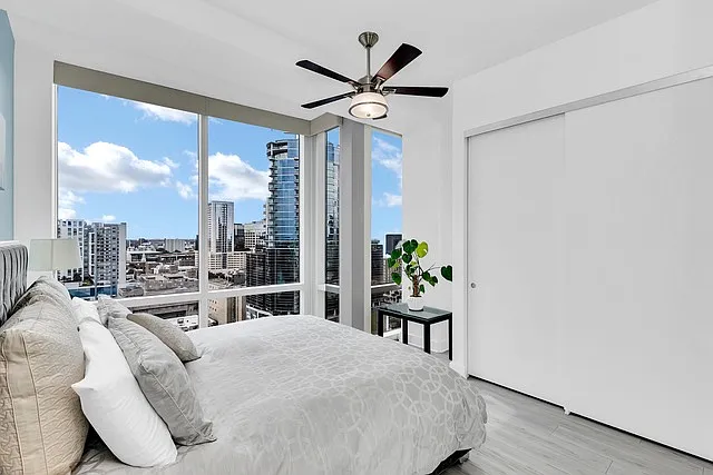150 E Robinson St #1801 — Photo 3