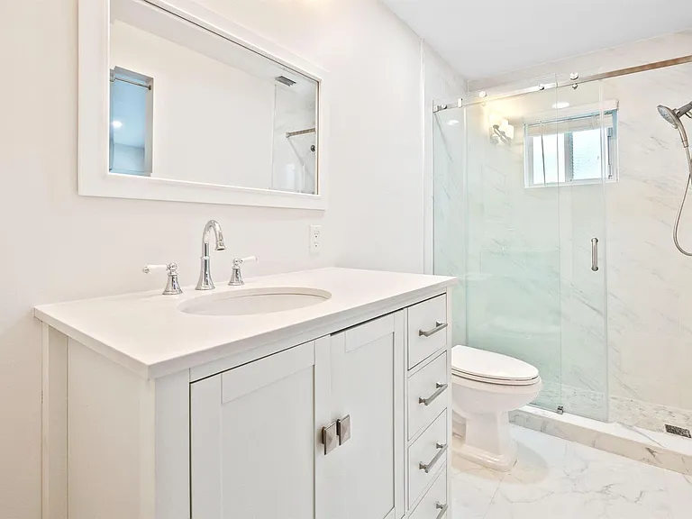 4498 Dogwood Cir — Photo 8