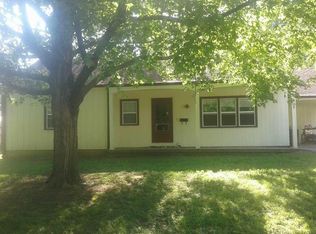 307 Phelps St, Windsor, MO 65360