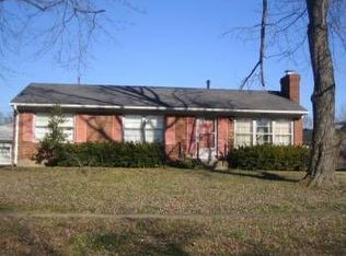 3725 Glen Oak Dr, Louisville, KY 40218