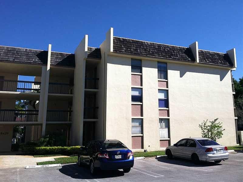 1st image of 8429 Forest Hills Drive #304-1