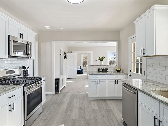 3rd image of 20-22 Gay Ter