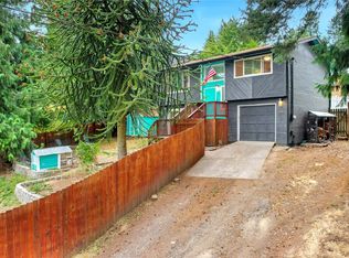 3911 Silver Ln NW, Bremerton, WA 98312