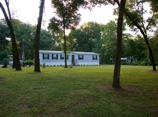 6139 Simons Rd, Zephyrhills, FL 33541