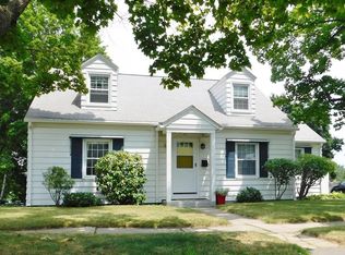 16 Scherpa St, Agawam, MA 01001